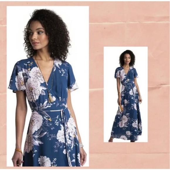 Closette Dresses & Skirts - Closette Chic Wildflower Maxi Dress beautiful size medium * wom15